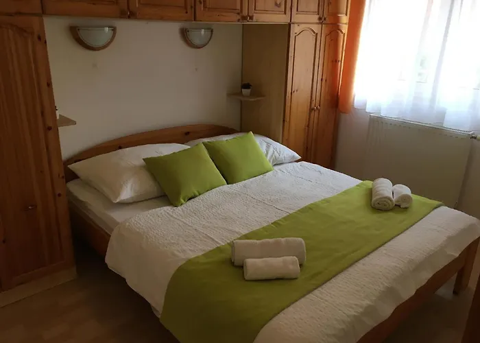 Central Apartments *